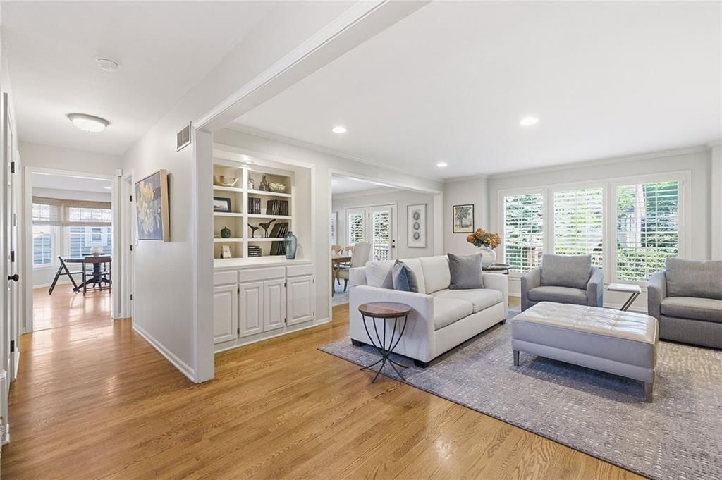 12110 Sagamore Road — photo 4