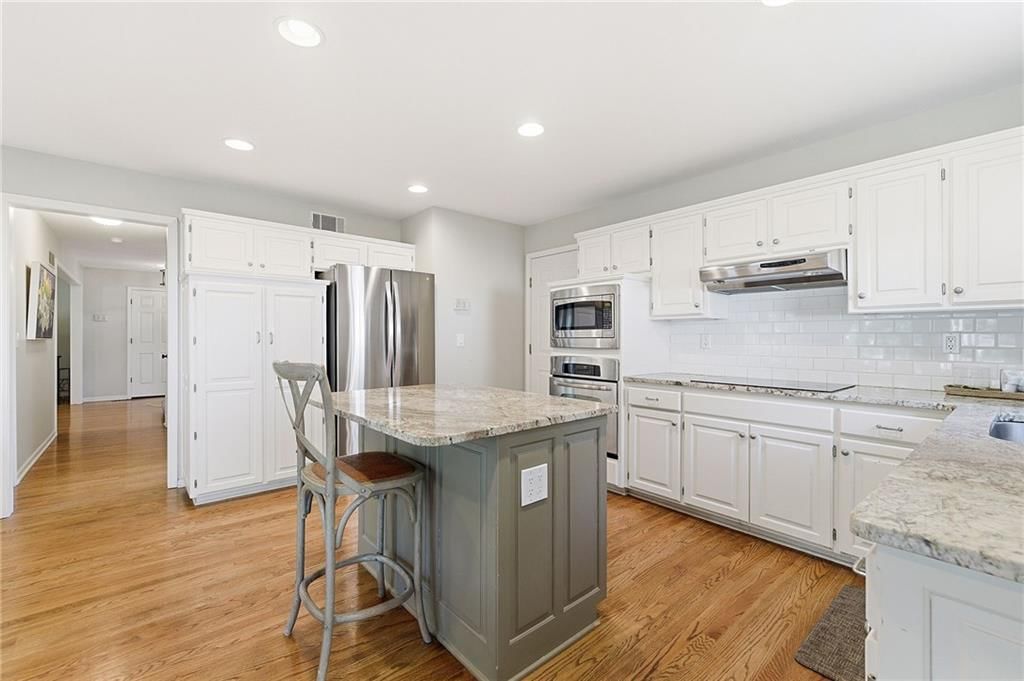 12110 Sagamore Road — photo 20