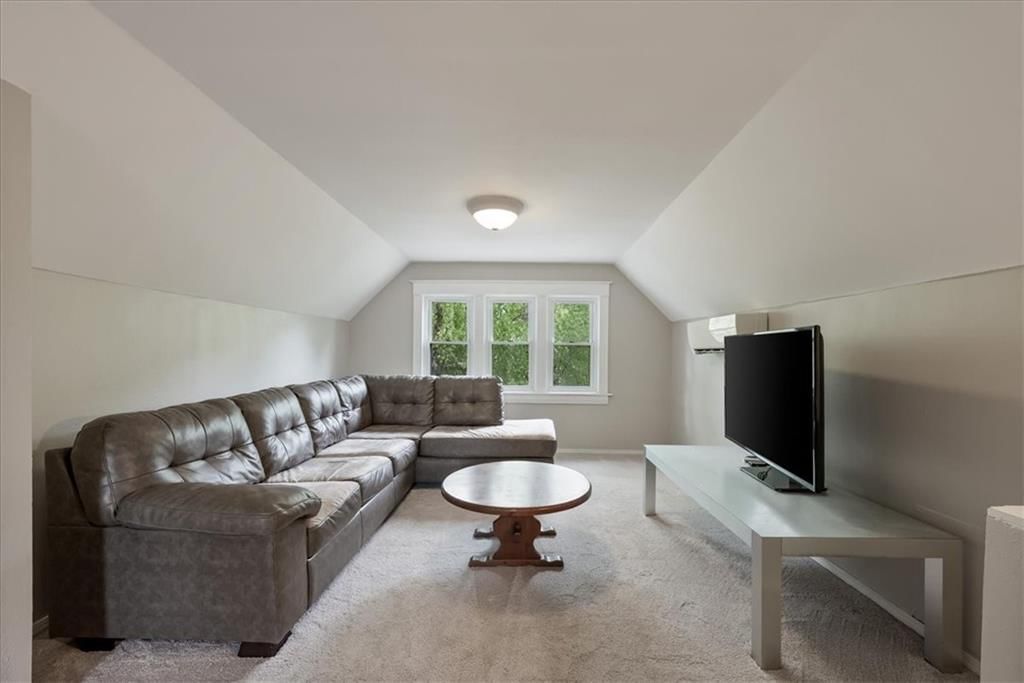 3709 Walnut Street — photo 31
