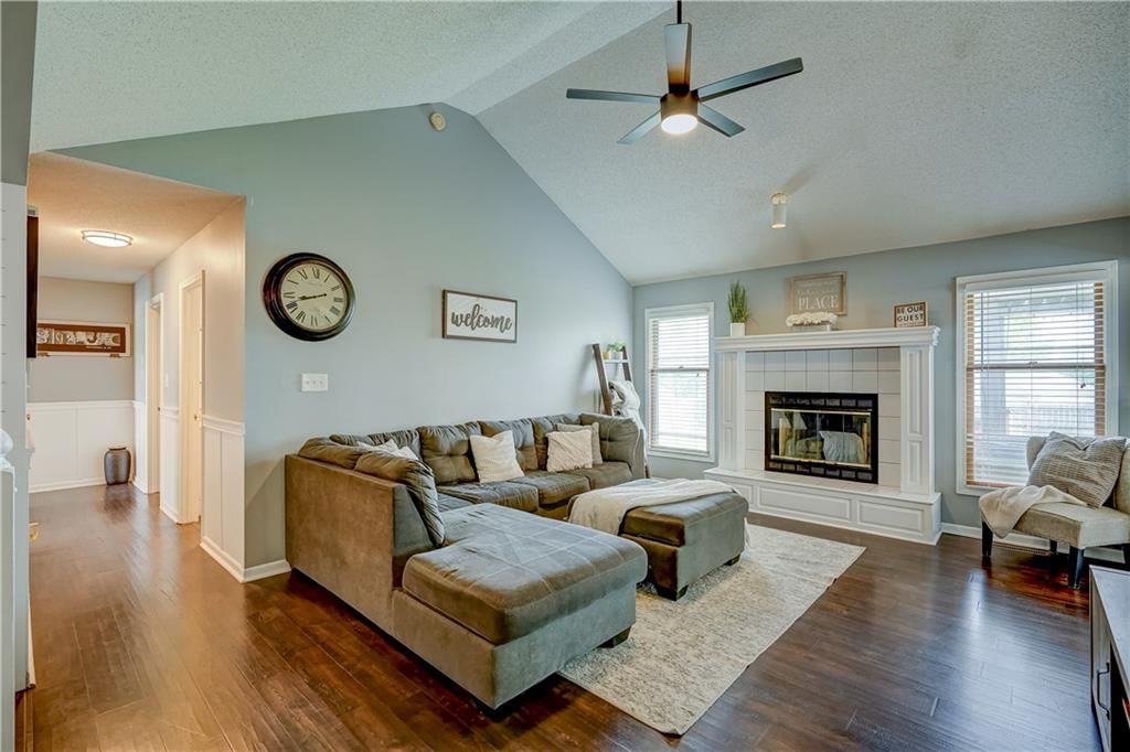 501 SW Whitestone Drive — photo 7