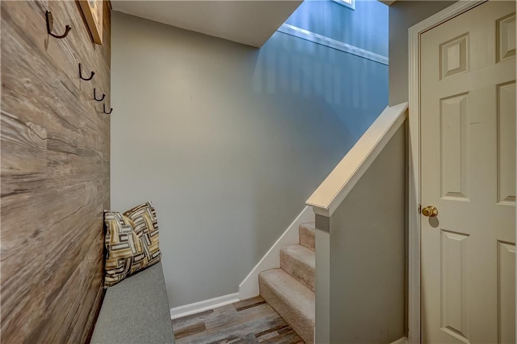 501 SW Whitestone Drive — photo 31