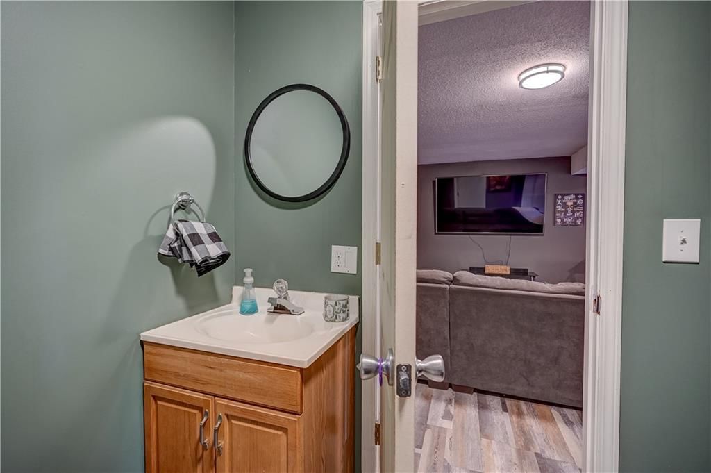 501 SW Whitestone Drive — photo 37