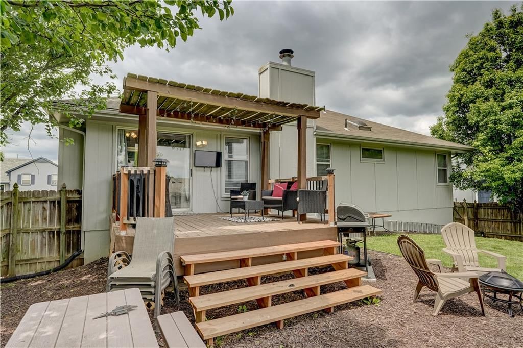 501 SW Whitestone Drive — photo 41