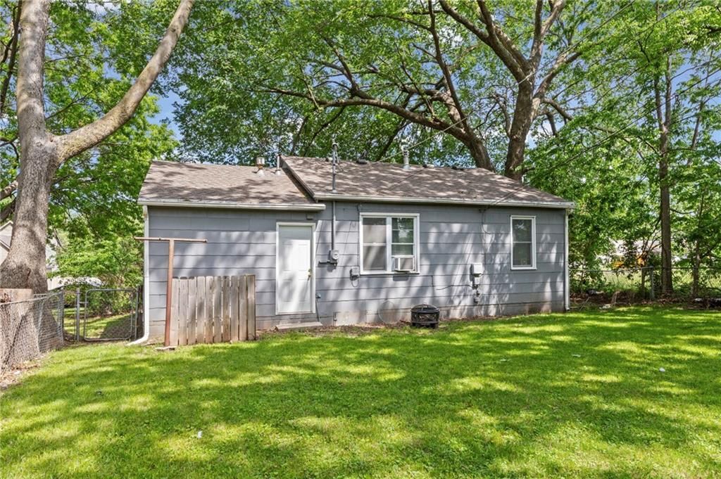 8632 HAYES Street — photo 17