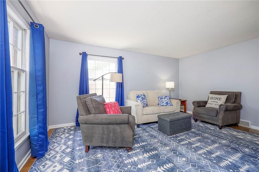 9724 Outlook Drive — photo 9