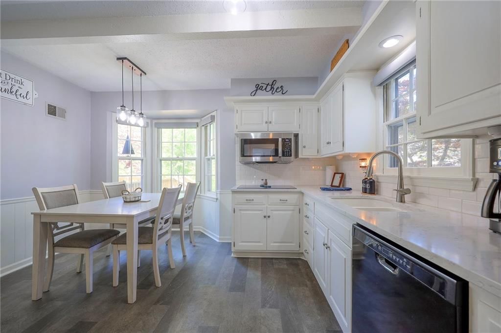 9724 Outlook Drive — photo 18