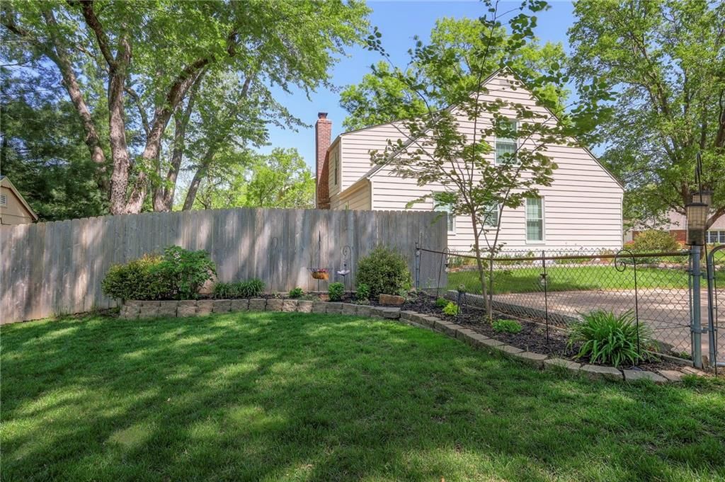 9724 Outlook Drive — photo 30