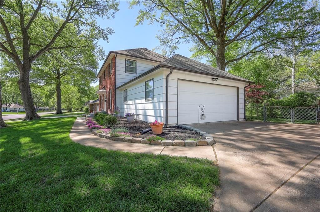 9724 Outlook Drive — photo 31