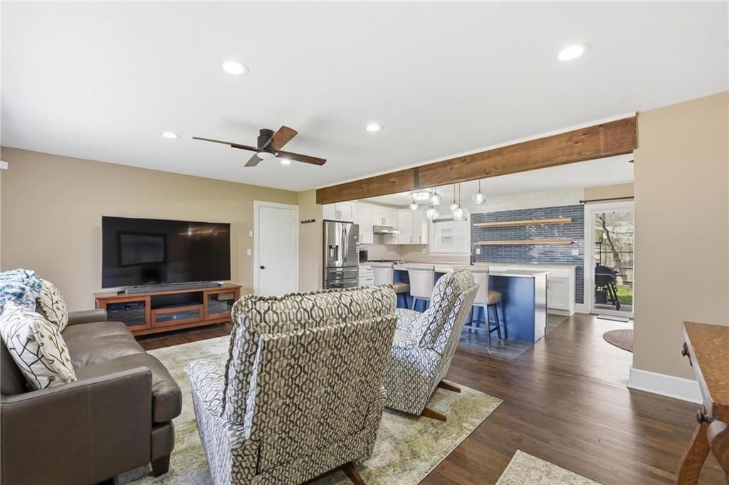 1604 Ridgeway Drive — photo 4