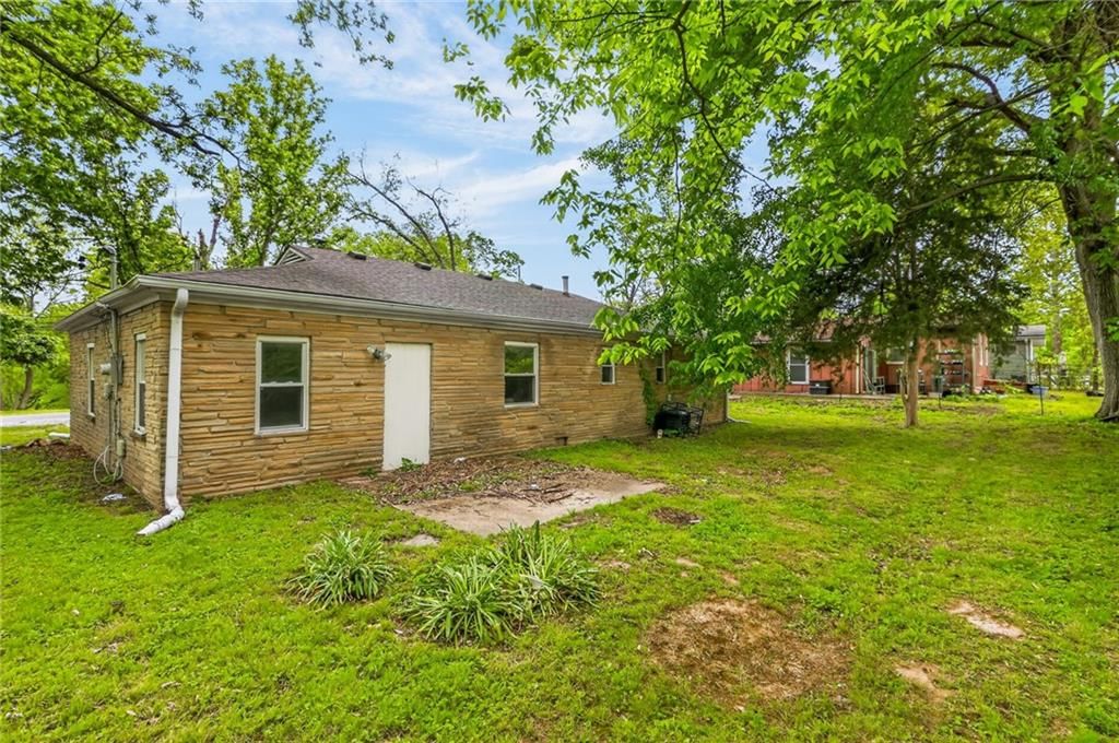 8522 Euclid Avenue — photo 20
