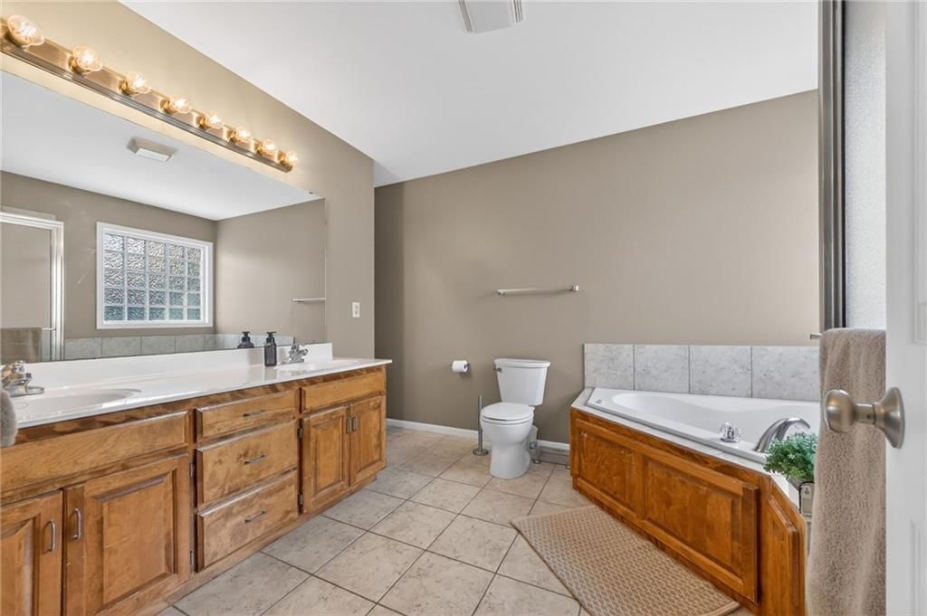 10722 N Lane Avenue — photo 16