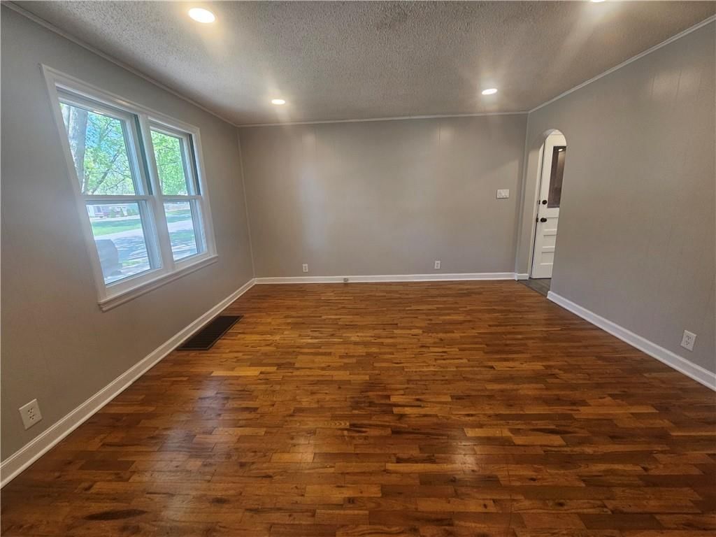 402 SW 17th Street — photo 5