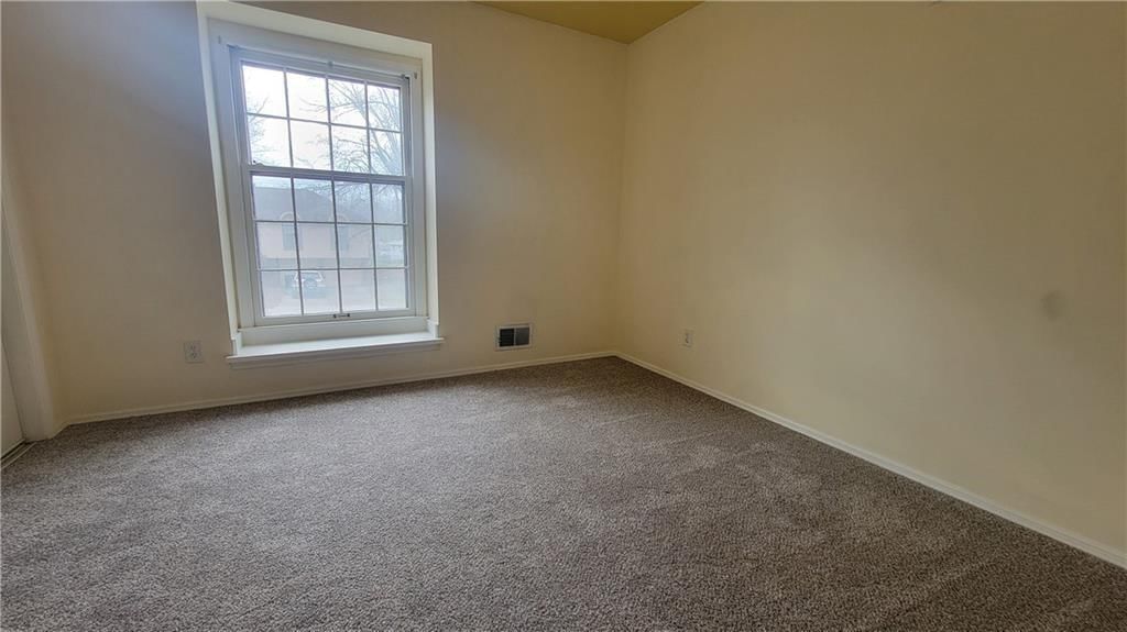 10319 Skiles Avenue — photo 9