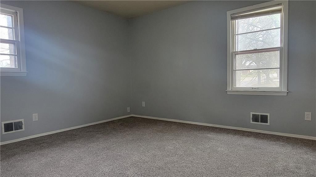 10319 Skiles Avenue — photo 13