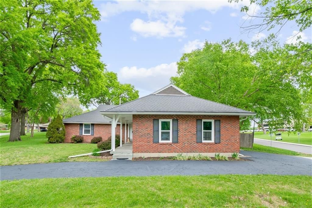 5215 Pawnee Drive — photo 3