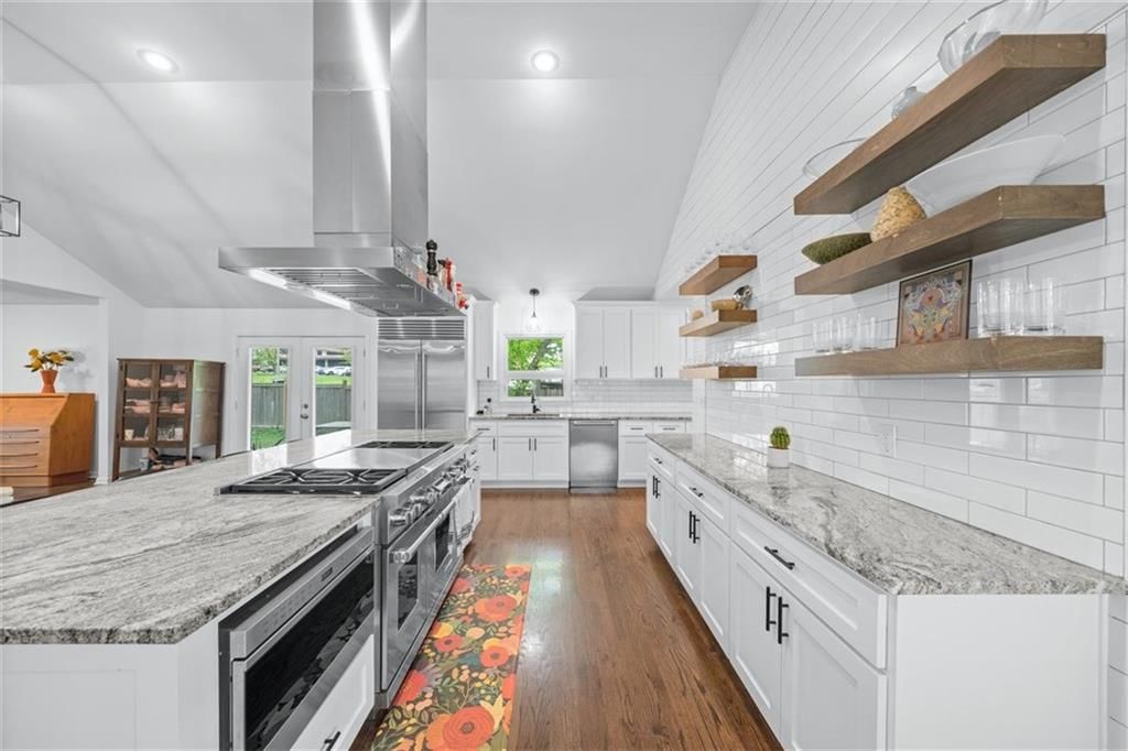 5215 Pawnee Drive — photo 9