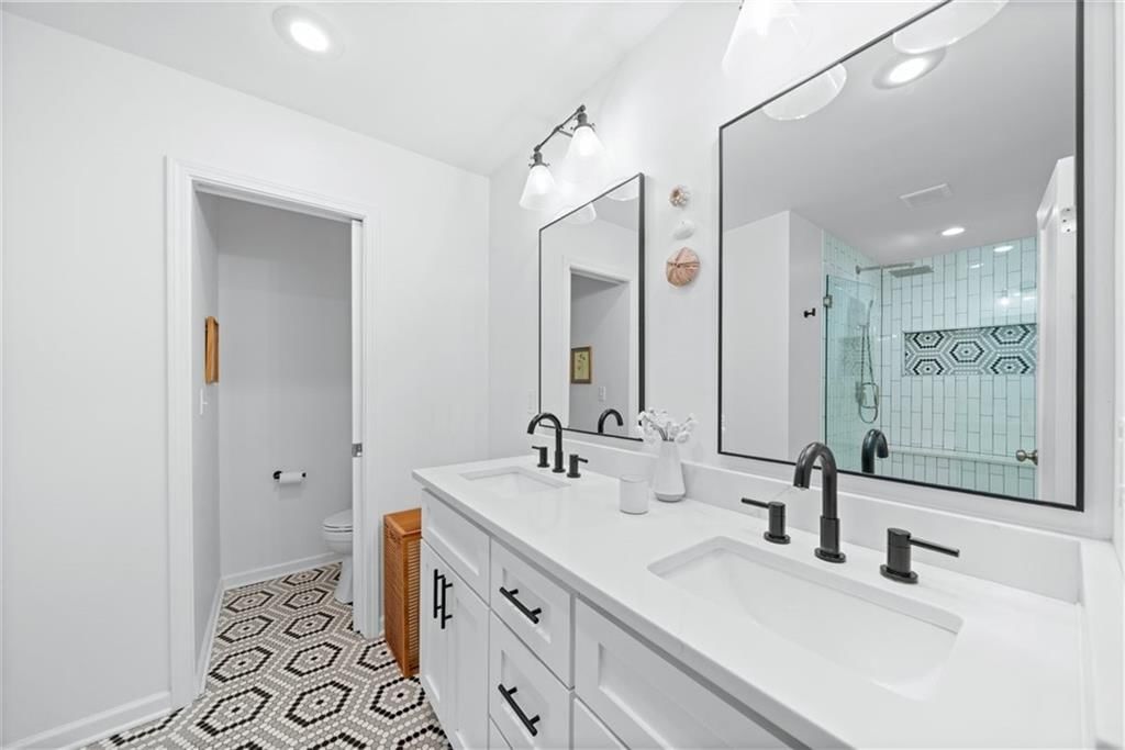 5215 Pawnee Drive — photo 17