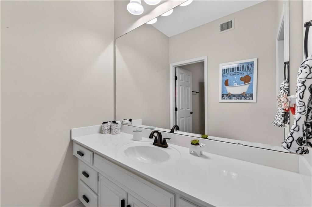 3604 W 153rd Street — photo 37