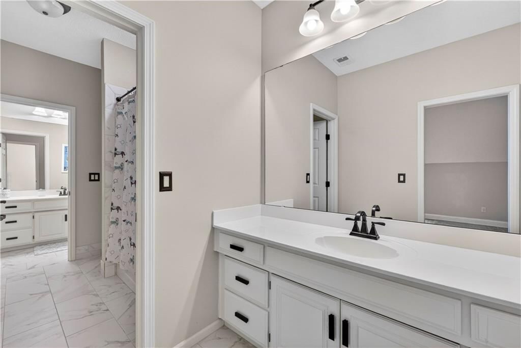 3604 W 153rd Street — photo 38
