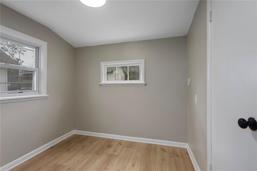 4437 N Jackson Avenue — photo 19