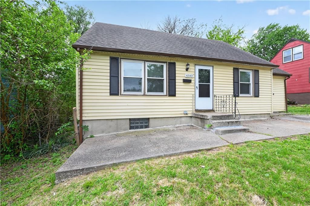 4342 LISTER Avenue — photo 2