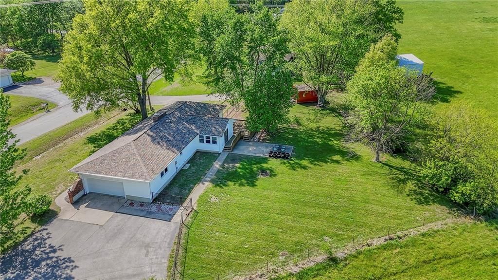704 N Urich Road — photo 51