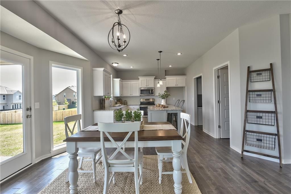 2275 W Elm Terrace — photo 12