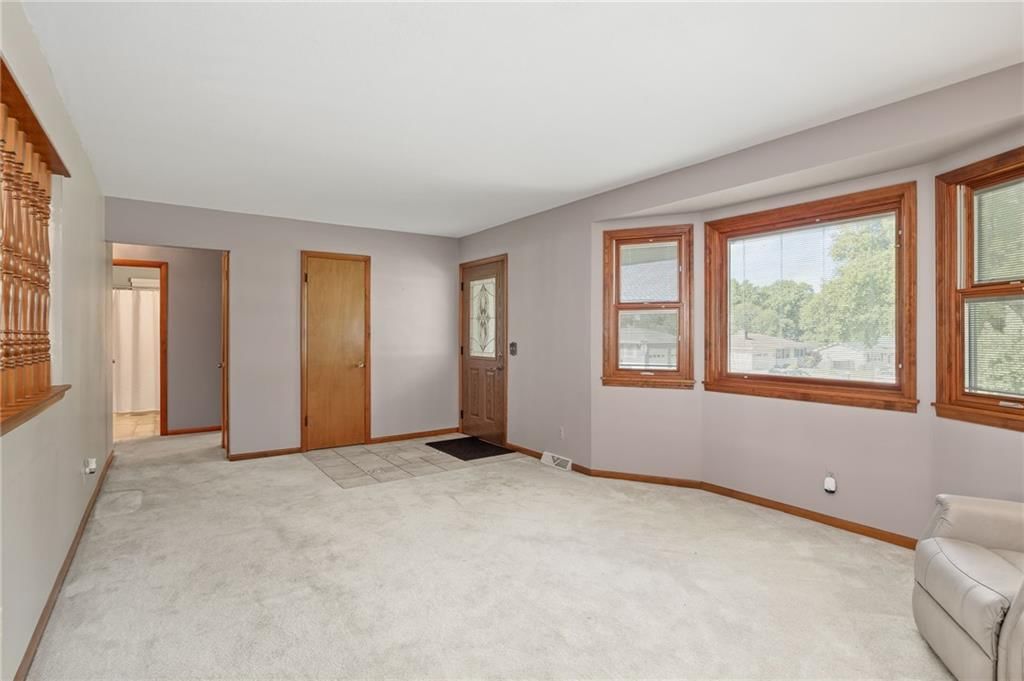 2913 S 33rd Terrace — photo 8