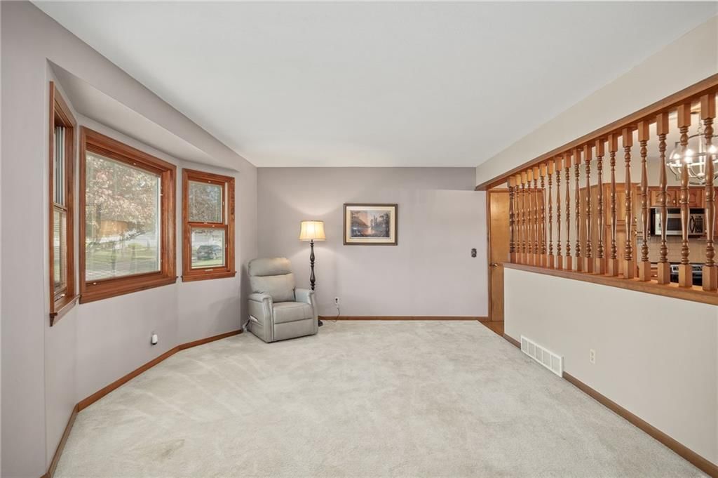 2913 S 33rd Terrace — photo 9