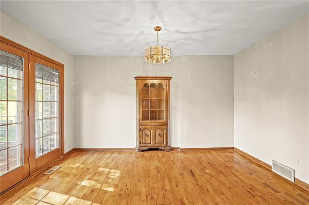 2913 S 33rd Terrace — photo 11