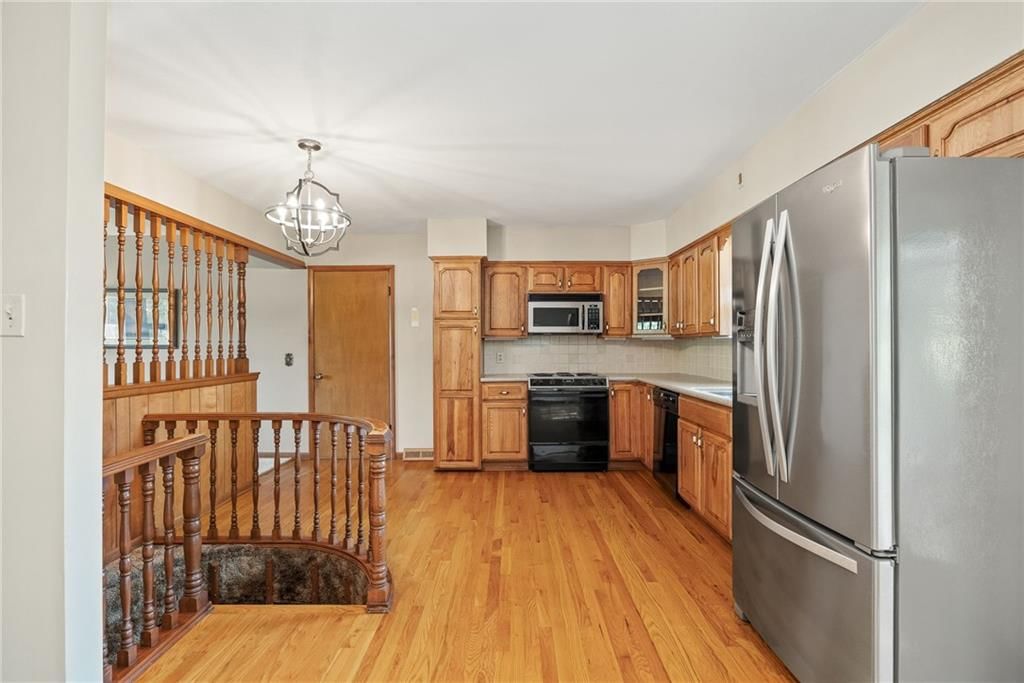 2913 S 33rd Terrace — photo 12