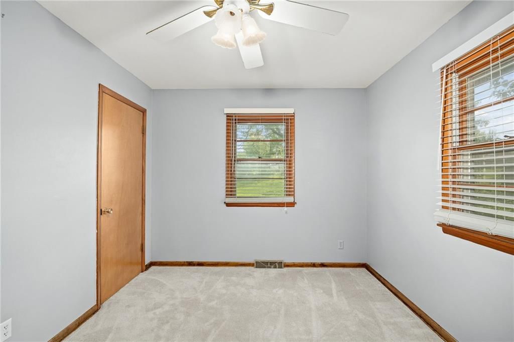 2913 S 33rd Terrace — photo 17