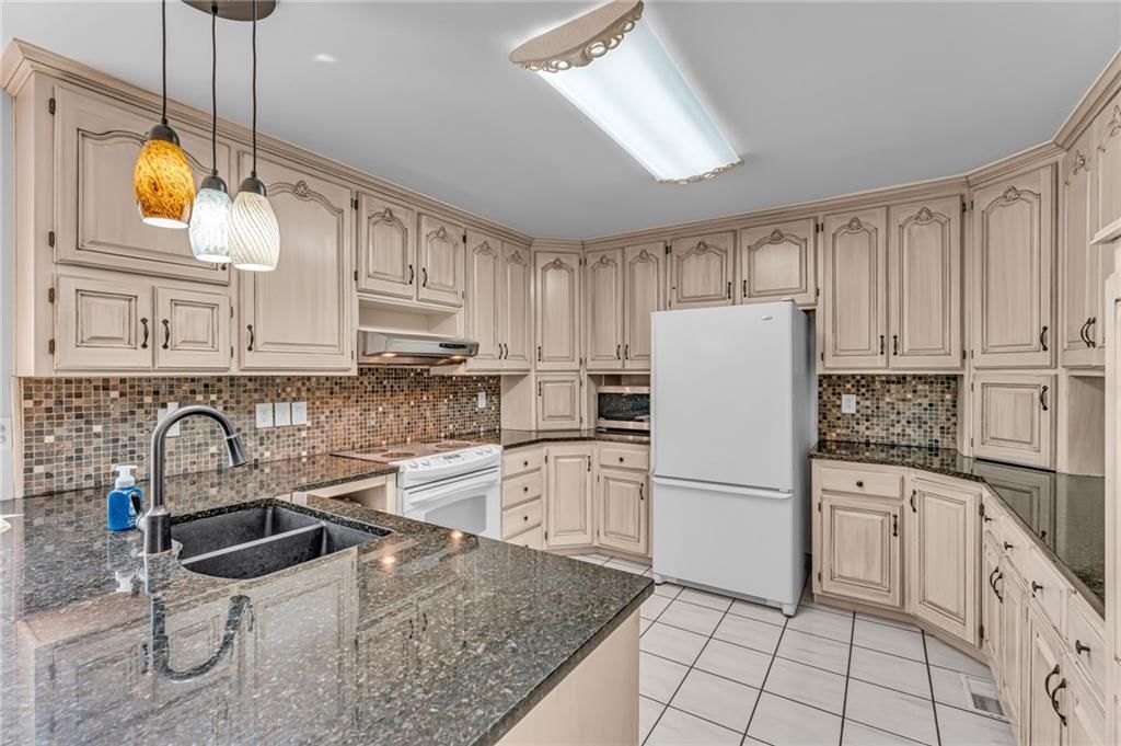 9335 SW 61st Street — photo 22