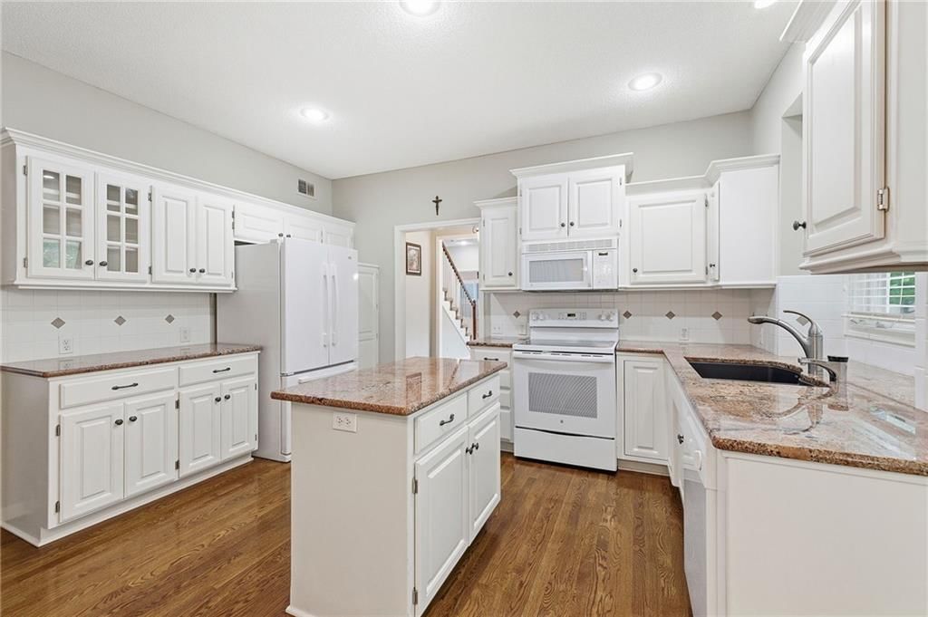 14400 Russell Street — photo 15