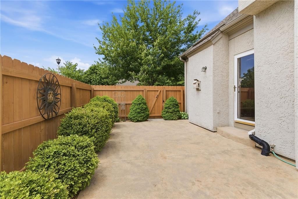 14400 Russell Street — photo 40