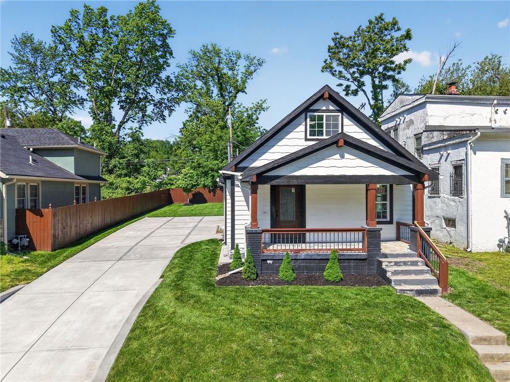 2560 N 17th Street — photo 3