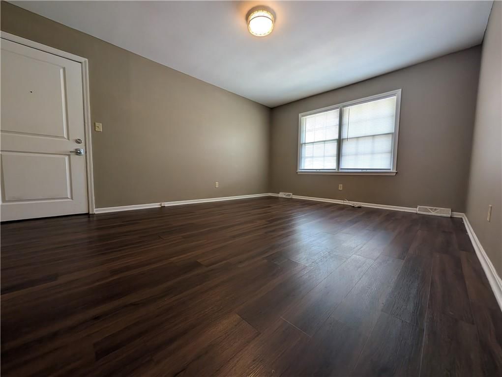 8414 Travis Lane — photo 4