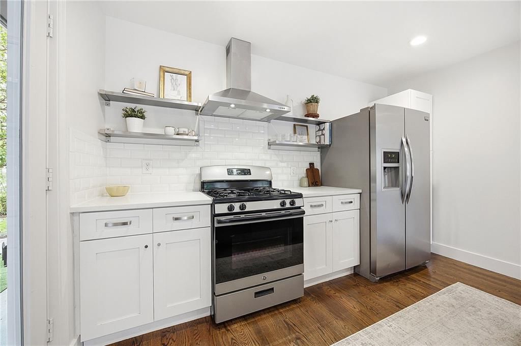 2515 Lexington Avenue — photo 5