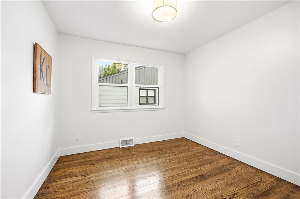 2515 Lexington Avenue — photo 15