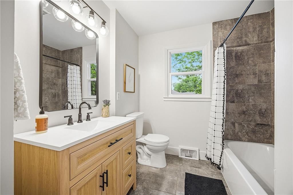2515 Lexington Avenue — photo 19