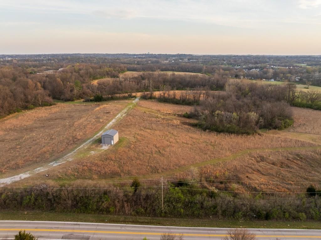 Ruth Ewing Road, Liberty, MO: listing photo 2
