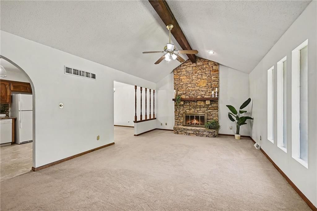 1728 Haas Drive — photo 2
