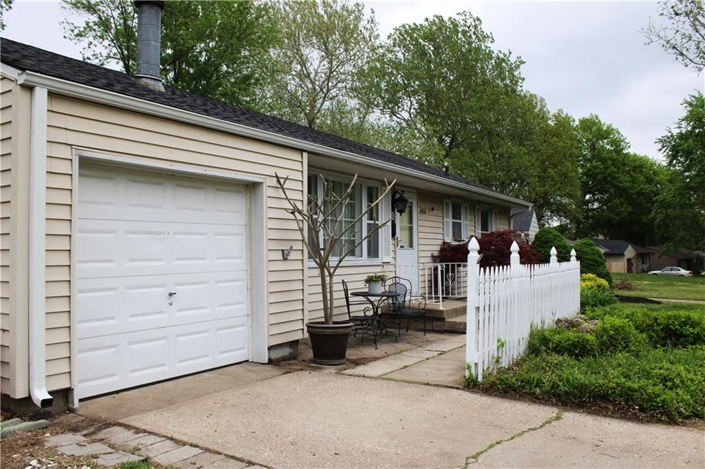 6800 W 76th Terrace — photo 32