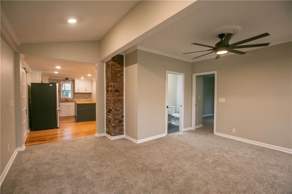 300 SE 1st Street — photo 12