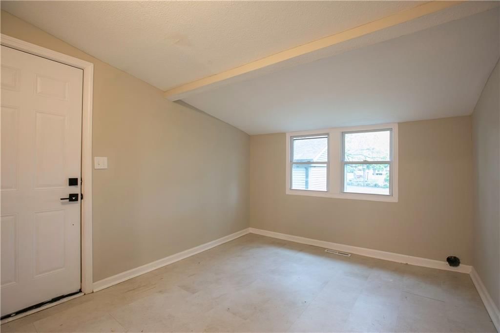 300 SE 1st Street — photo 17