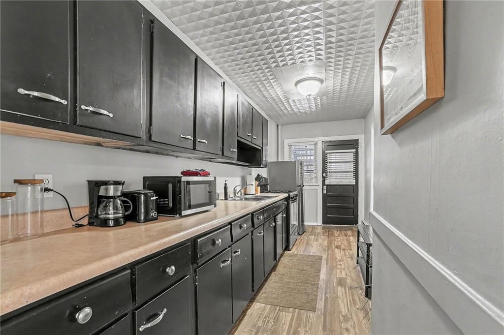 4009-4015 Charlotte Street — photo 16