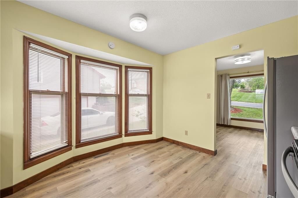 900 Summit Road — photo 14