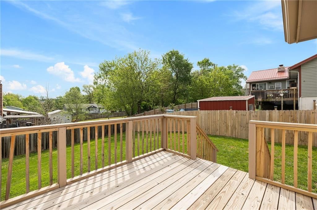 900 Summit Road — photo 31