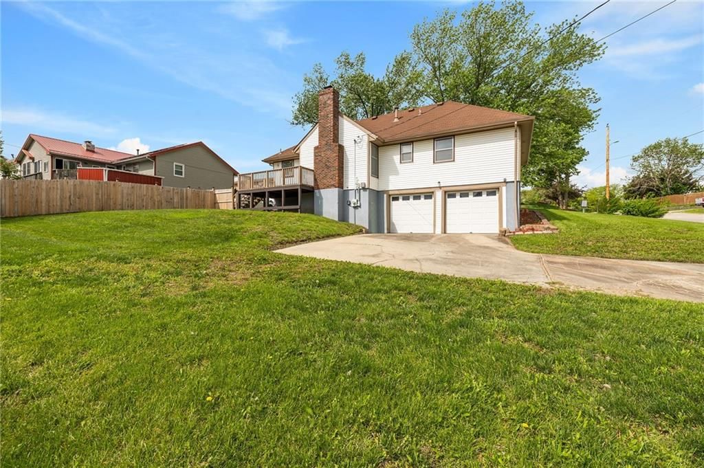 900 Summit Road — photo 36