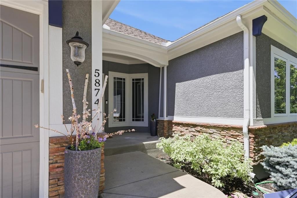 5874 S National Drive — photo 3